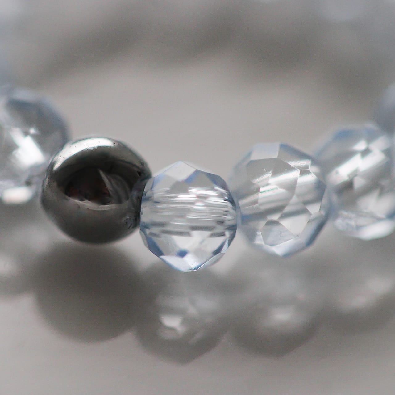 Megan Ring, Glaskristalle