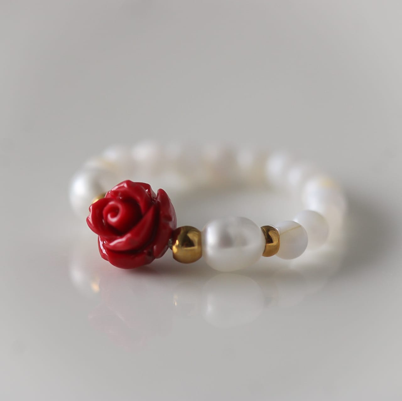 Rosie Ring, Perlmutt