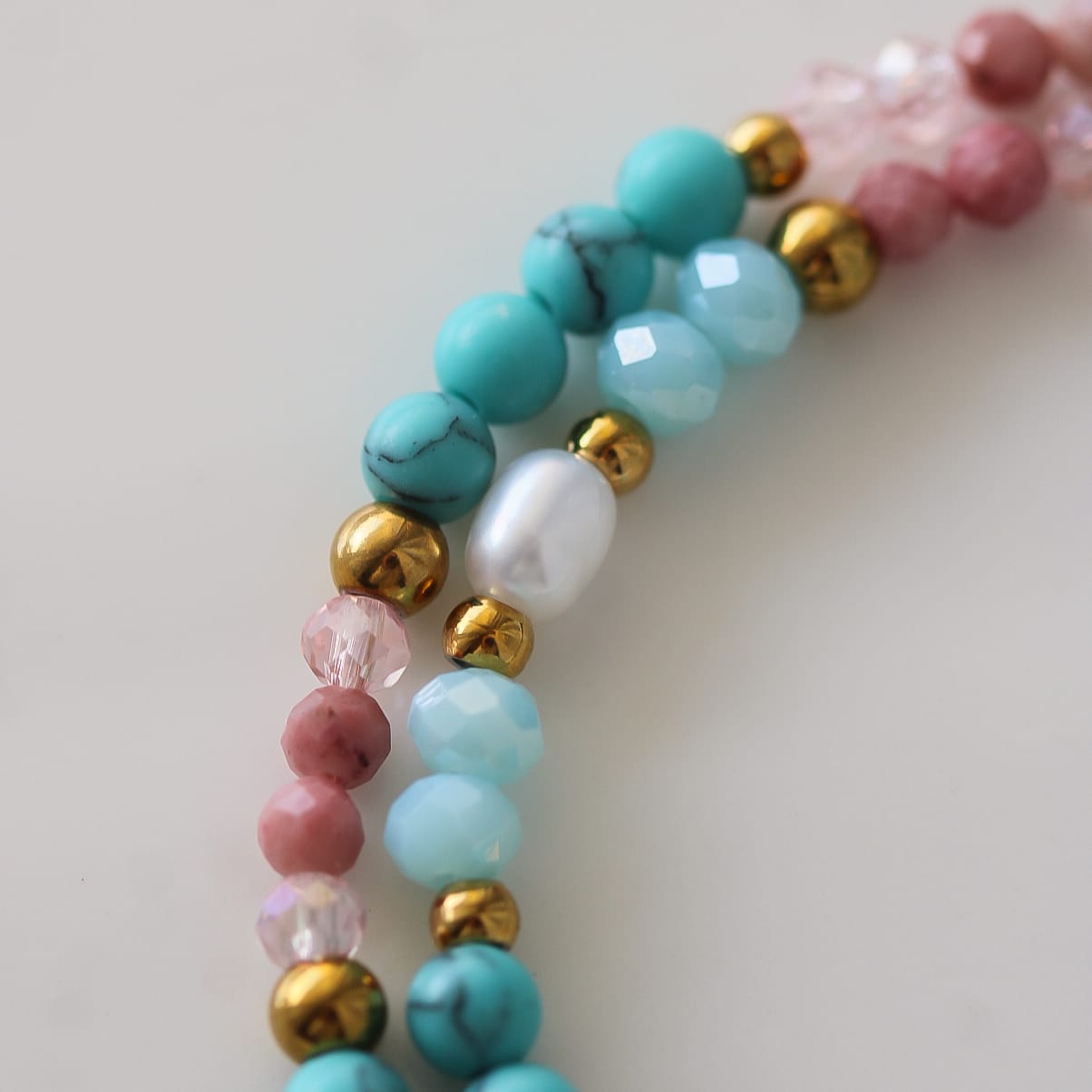 Eleni Halskette, Edelsteine