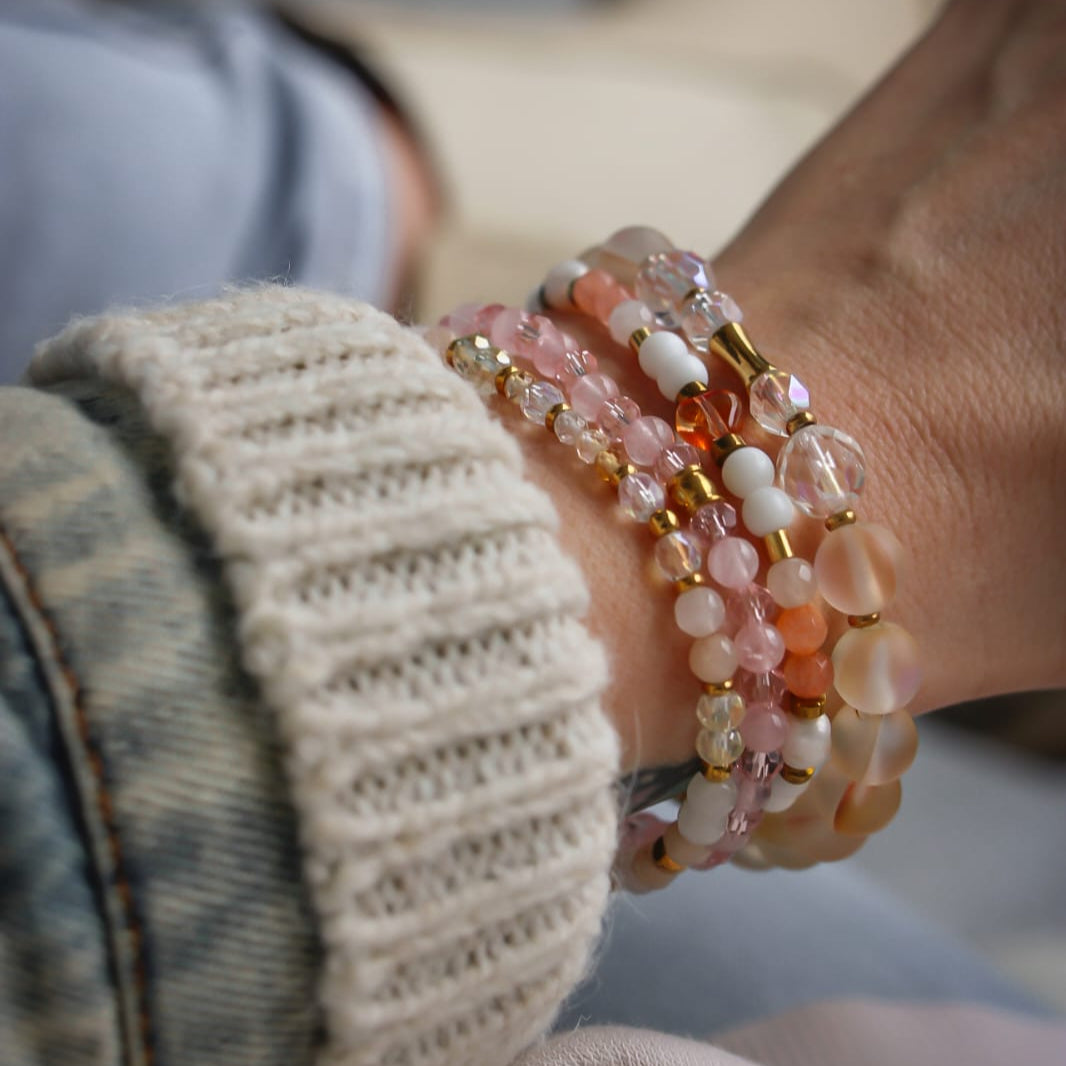 Amanda Armband, Edelsteine