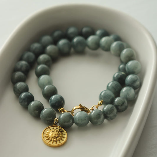 Kala Halskette, Jade grau