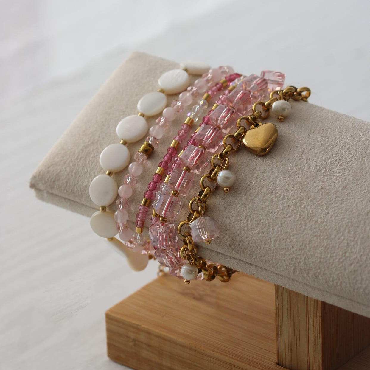 Rosa Armband, Glaskristallen