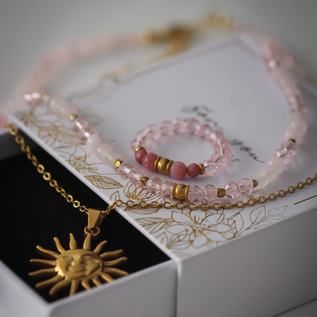 Rosie Ring, Rhodonit