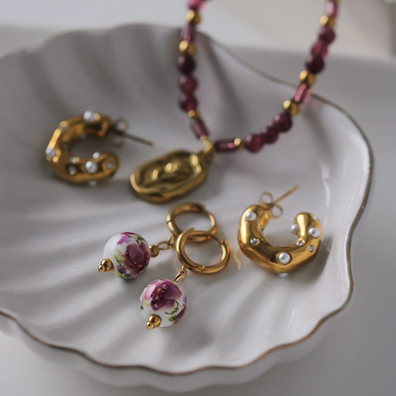 Majka Ohrringe, Porzellan