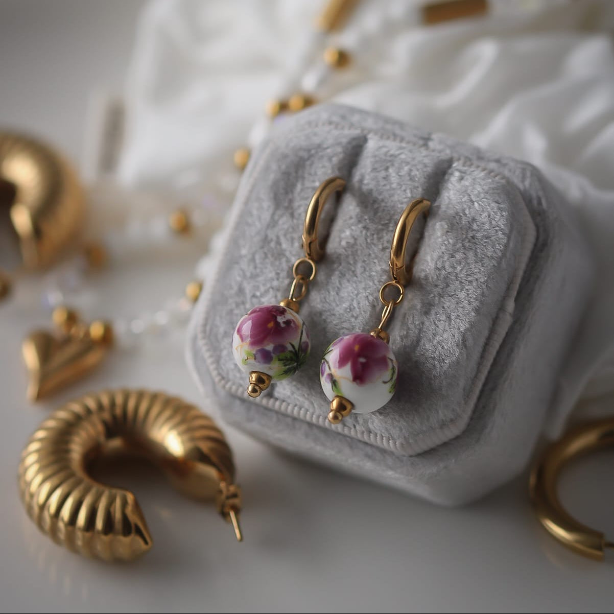 Majka Ohrringe, Porzellan