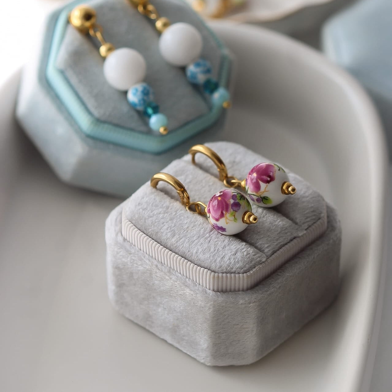 Majka Ohrringe, Porzellan