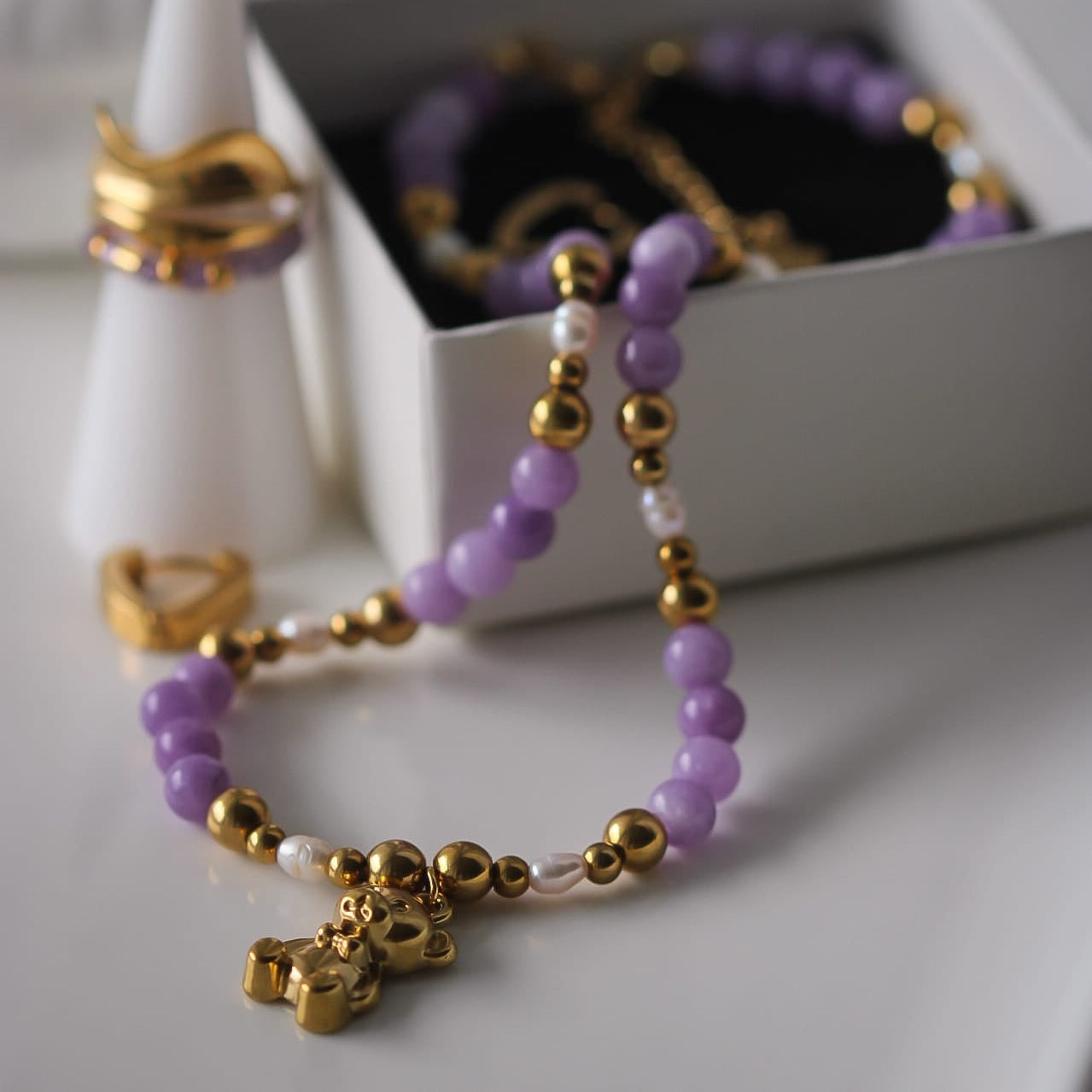 Rachel Halskette, Lepidolith