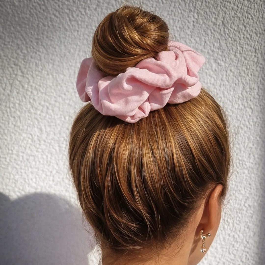 Madline Scrunchie, Jersey