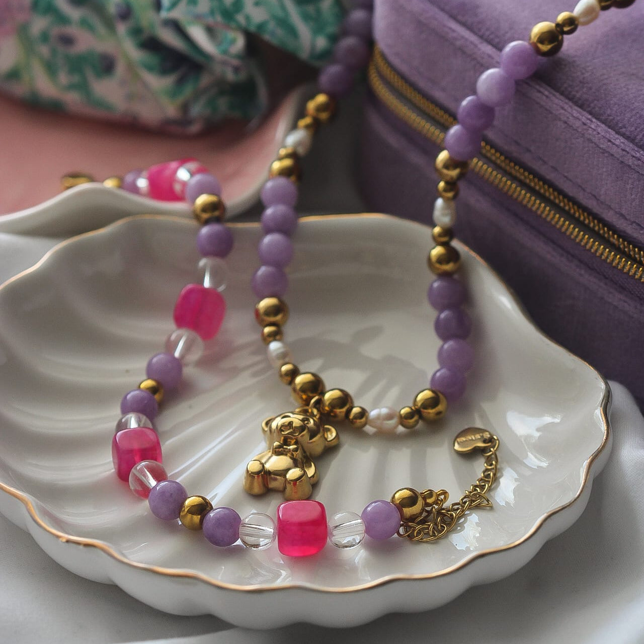 Karolina Armband, Edelsteine