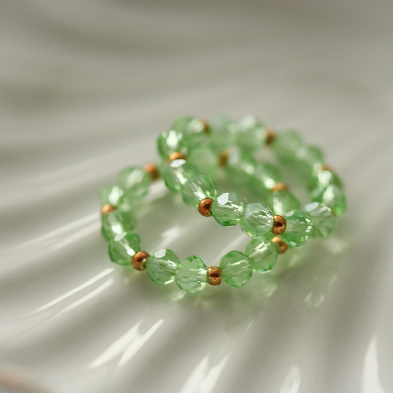 Leona Ring, Glaskristallen