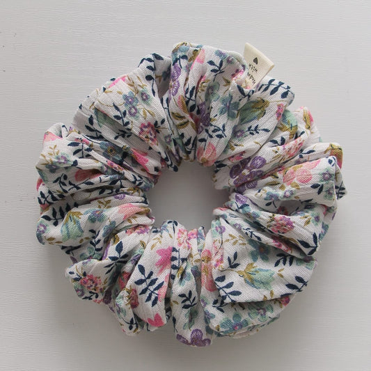 Sara Scrunchie