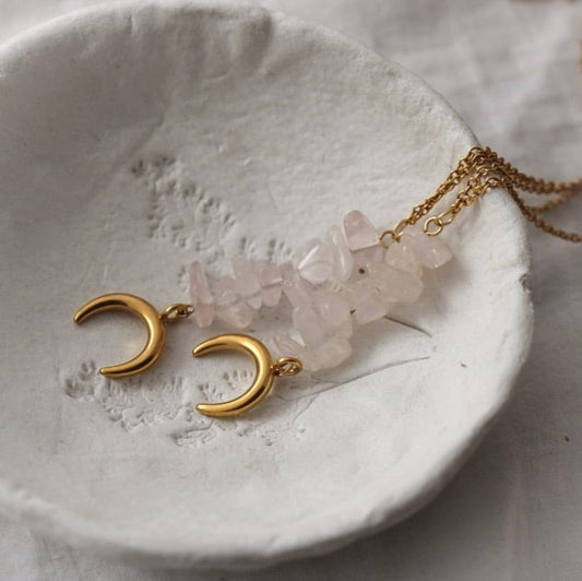 Moon Vergoldete Halskette mit Rosenquarz