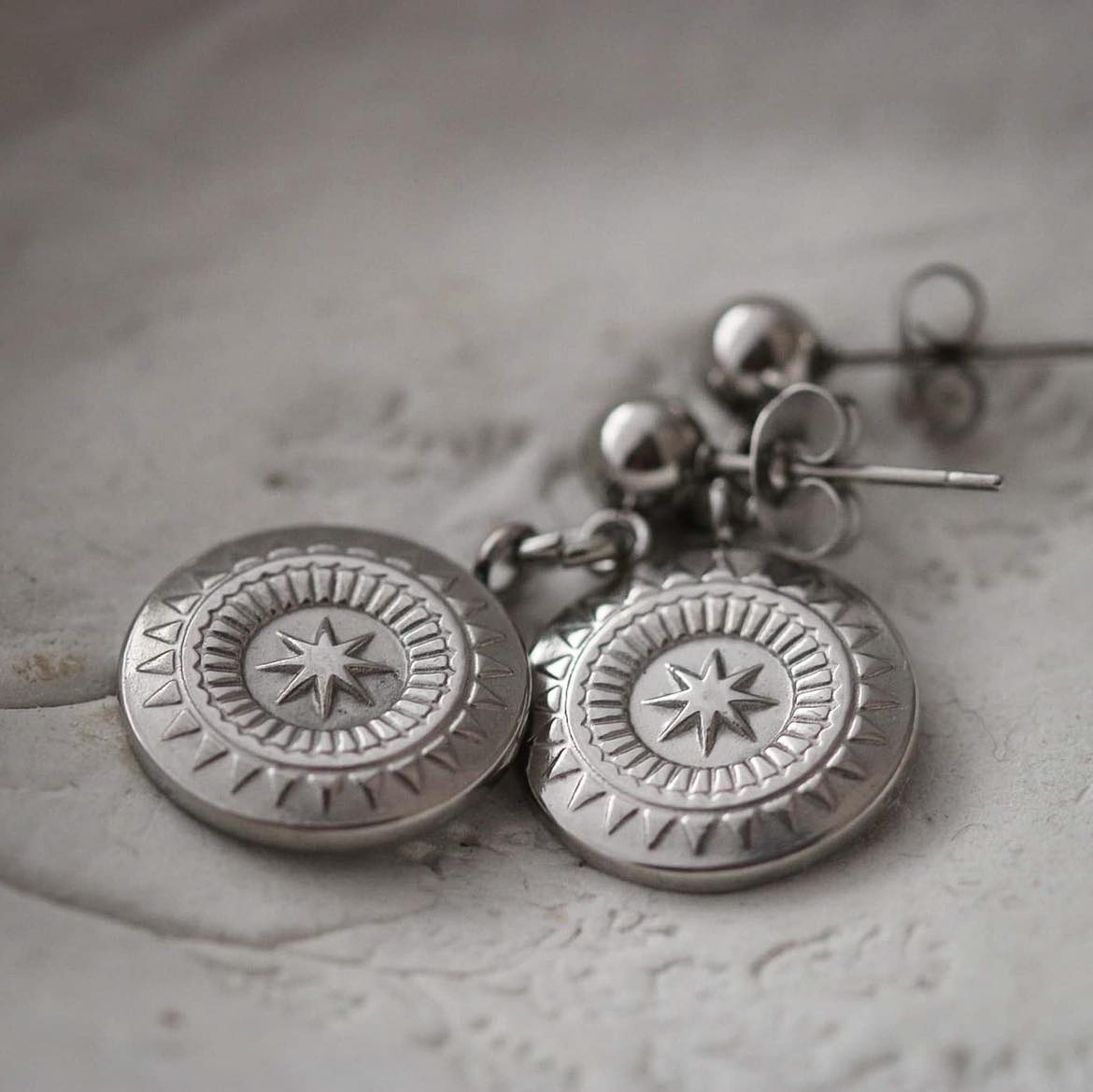 Mane Ohrringe aus Edelstahl