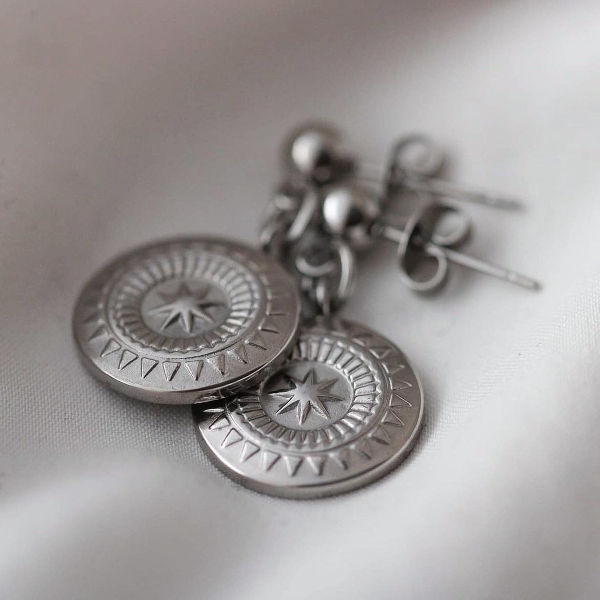 Mane Ohrringe aus Edelstahl