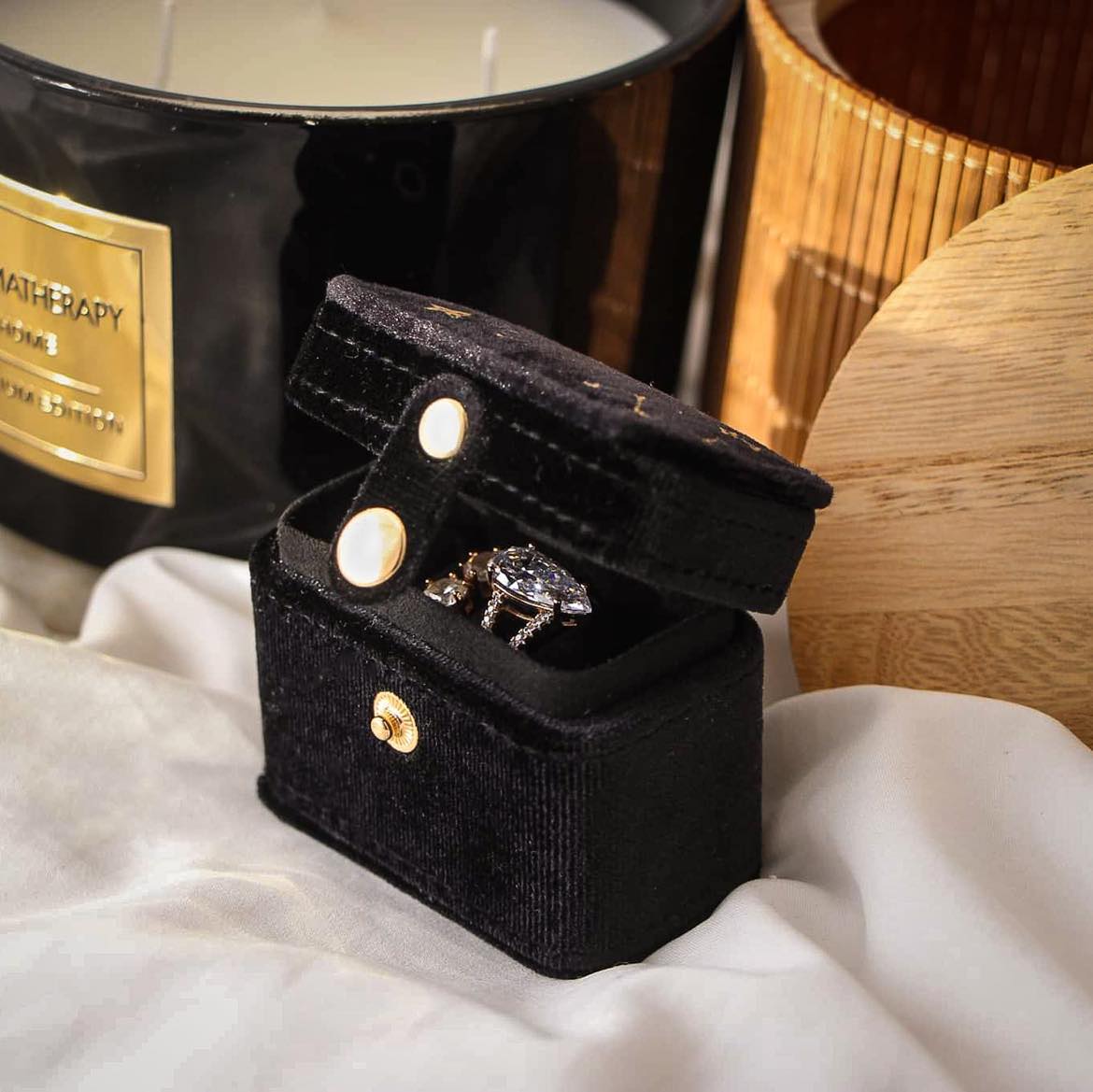 Lisa Angel Black Ringbox